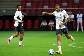 还进一步加 还进一步加